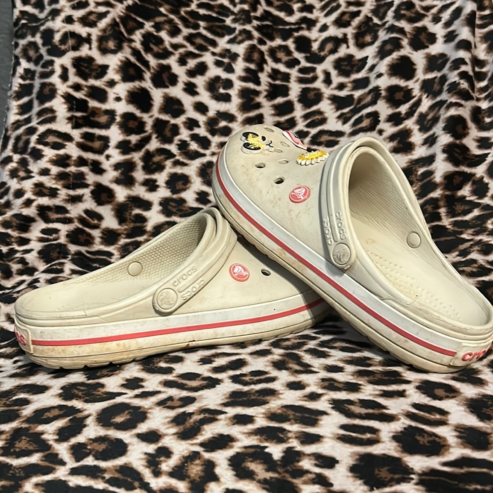 Crocs